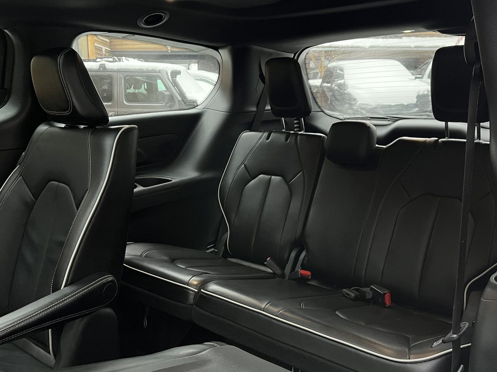 Chrysler Pacifica 2023