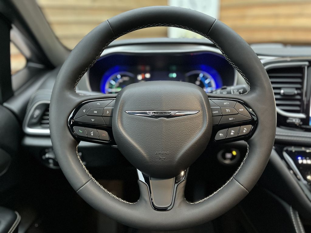 Chrysler Pacifica 2023