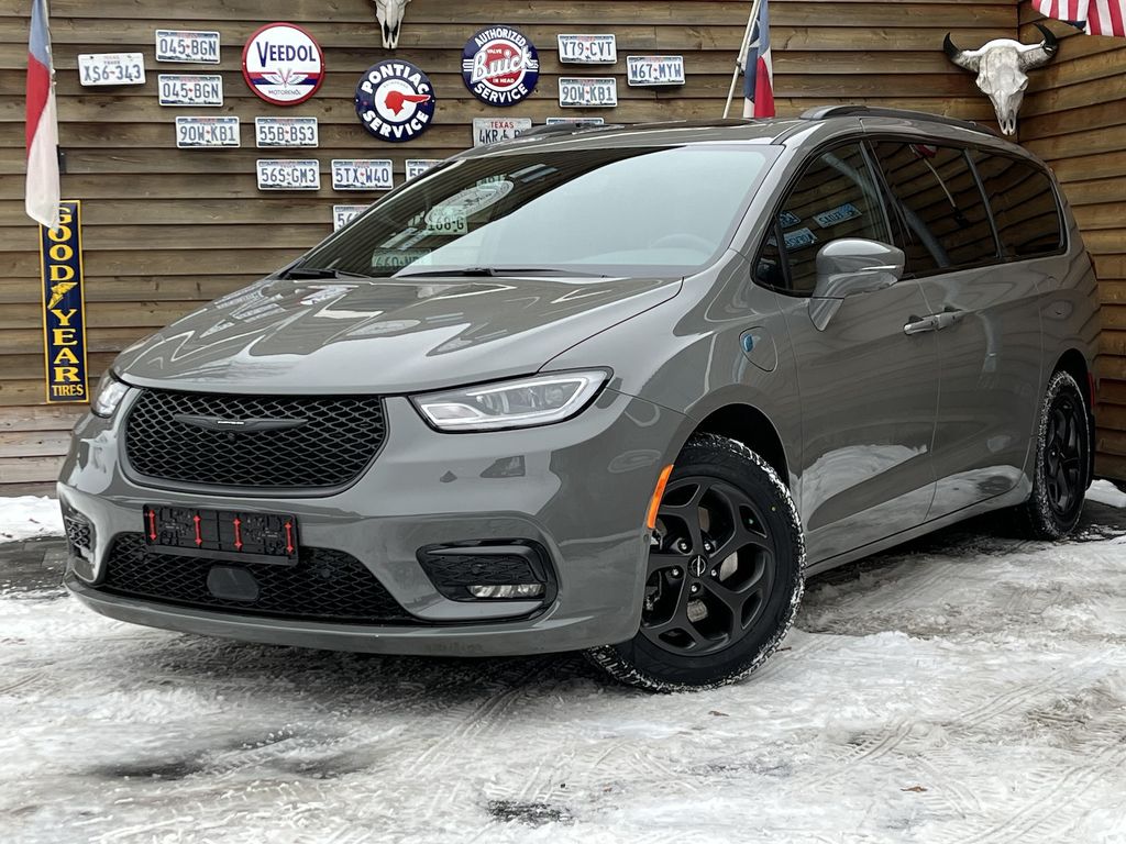 Chrysler Pacifica 2023