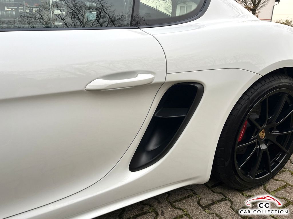 Porsche Cayman 2024