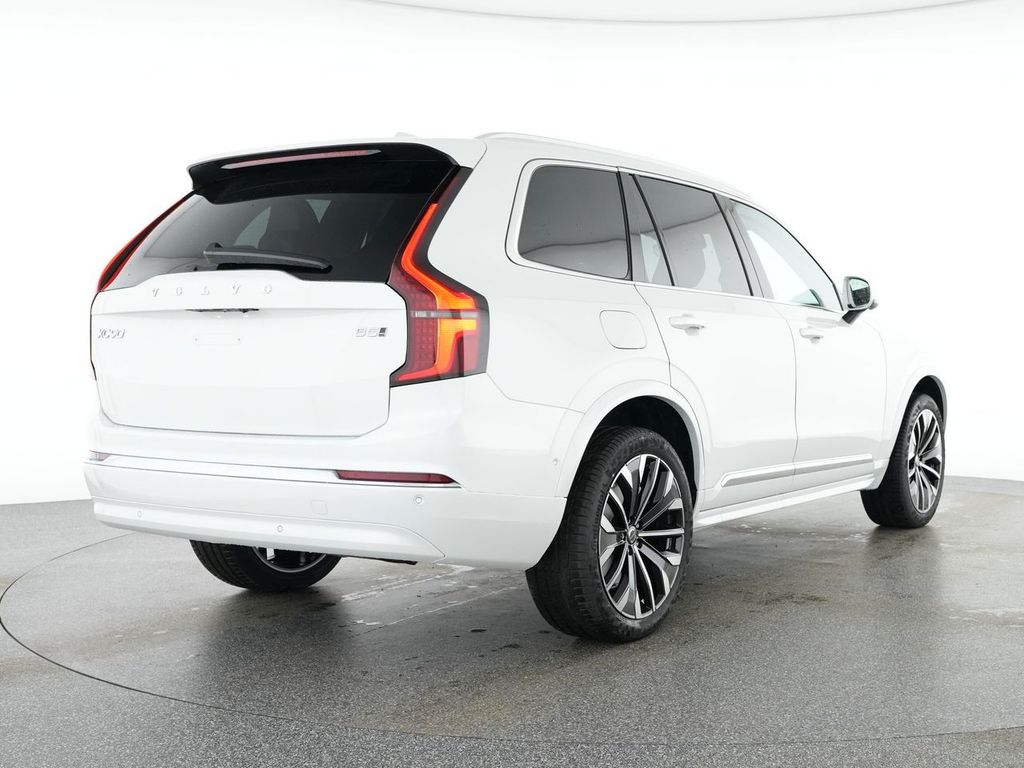Volvo XC90 2025