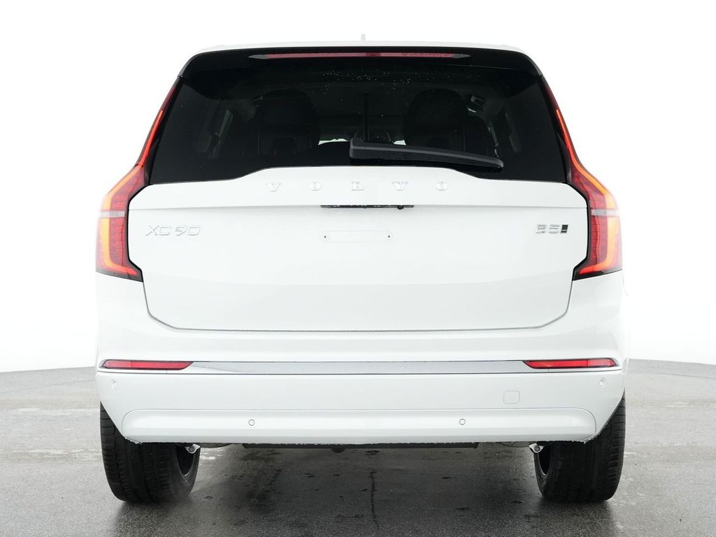 Volvo XC90 2025