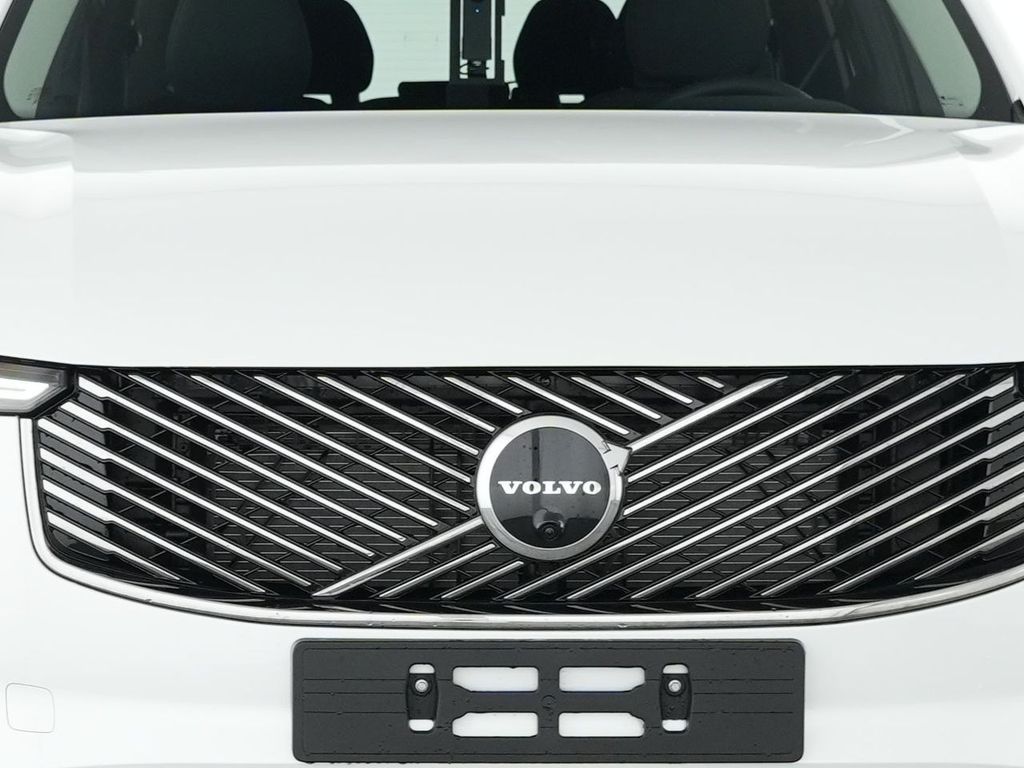 Volvo XC90 2025