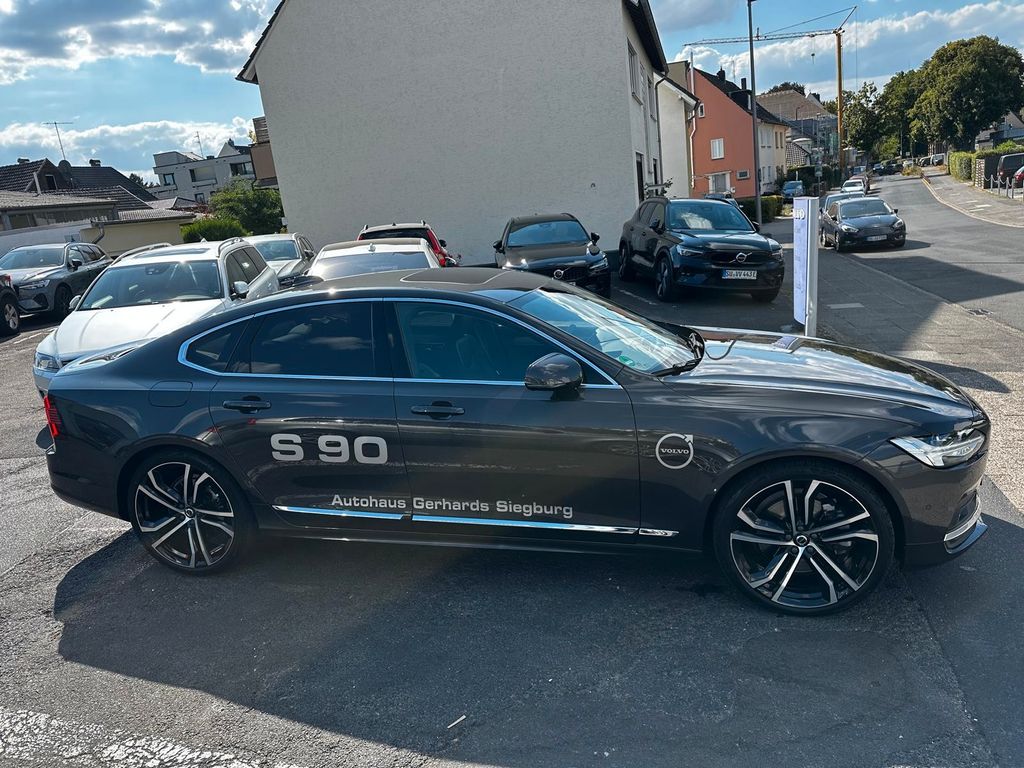 Volvo S90 2022