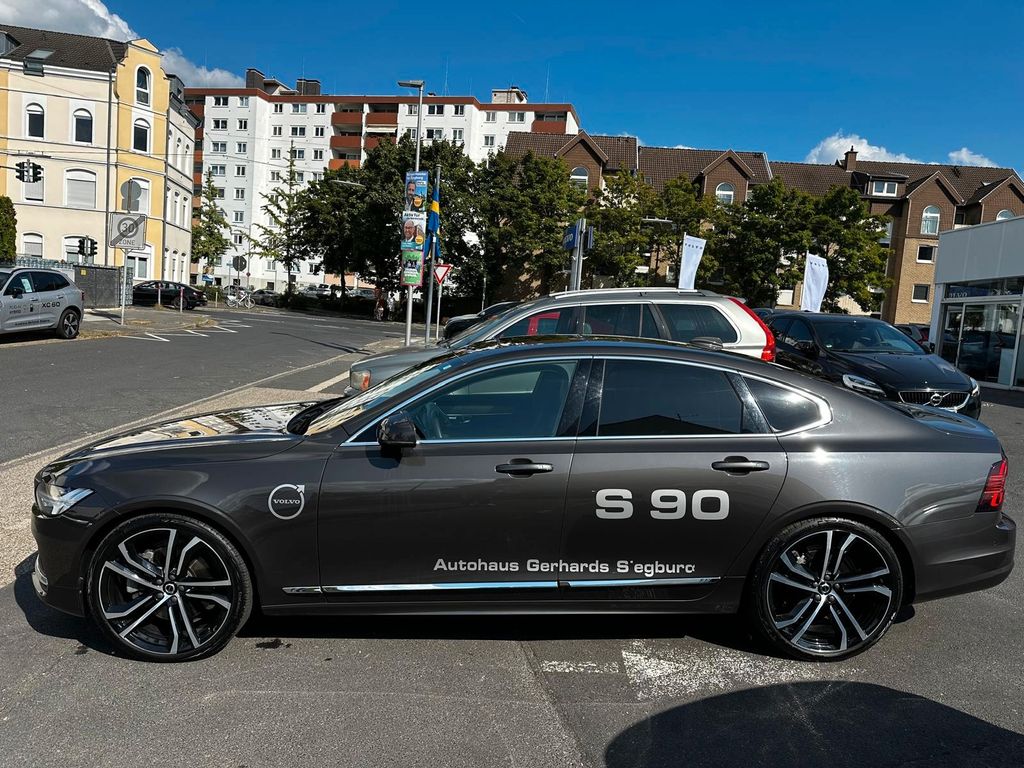 Volvo S90 2022
