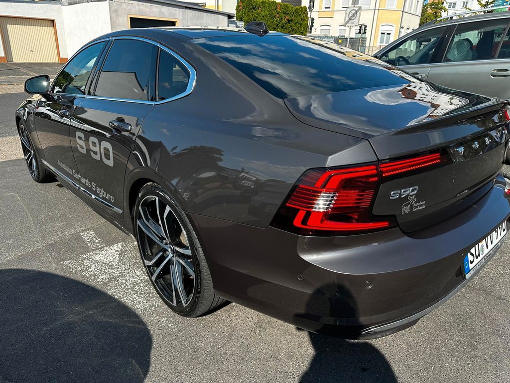 Volvo S90 2022