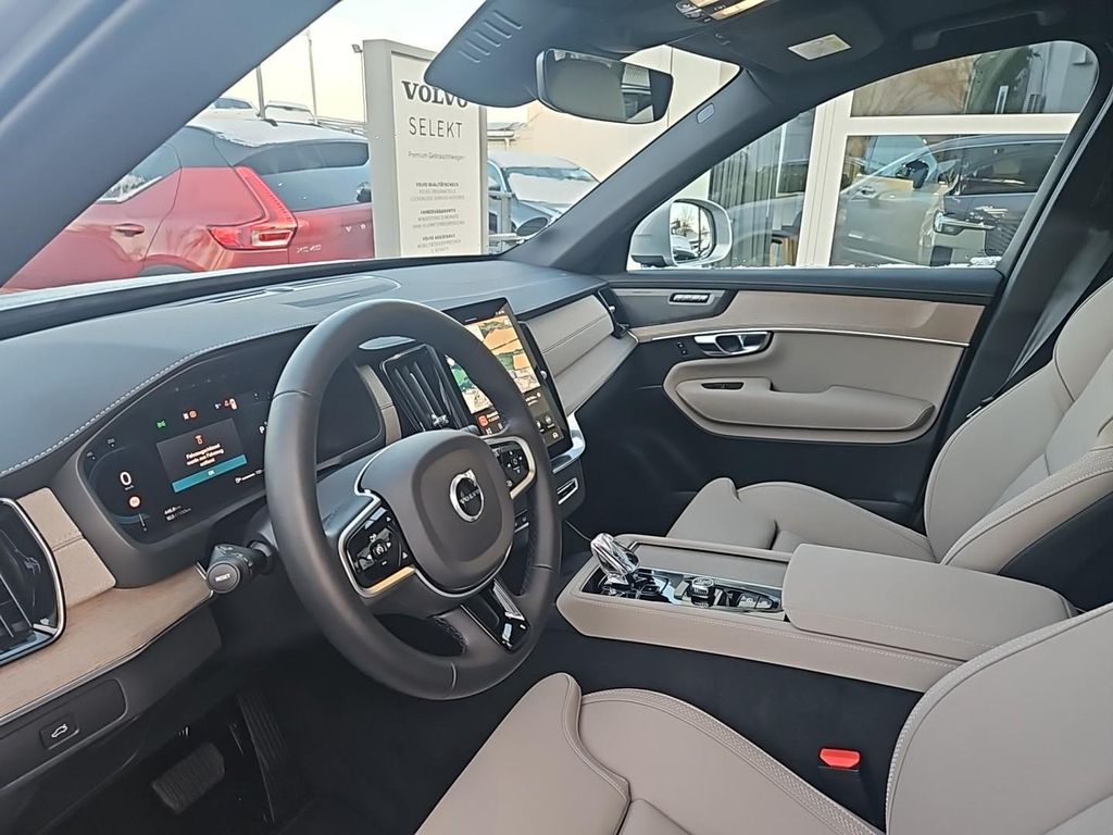 Volvo XC90 2025