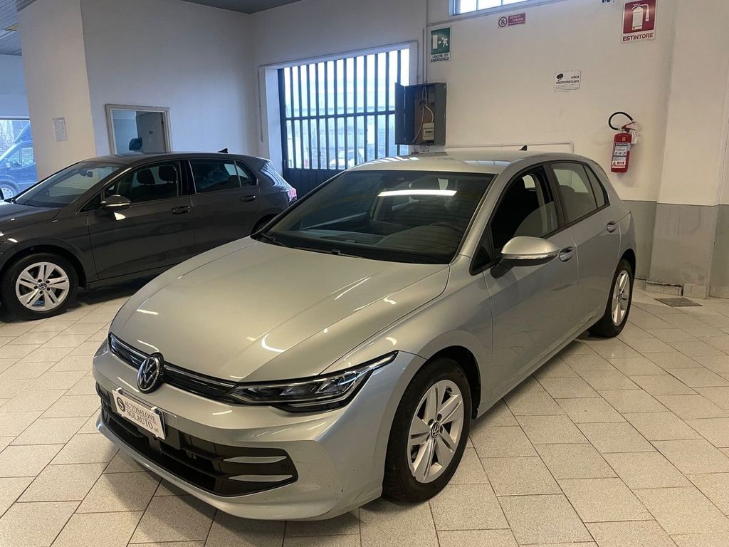 Volkswagen Golf 2025
