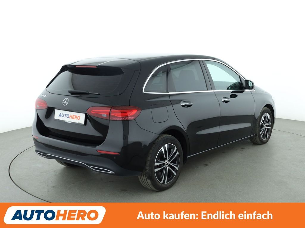 Mercedes-Benz B 250 2023