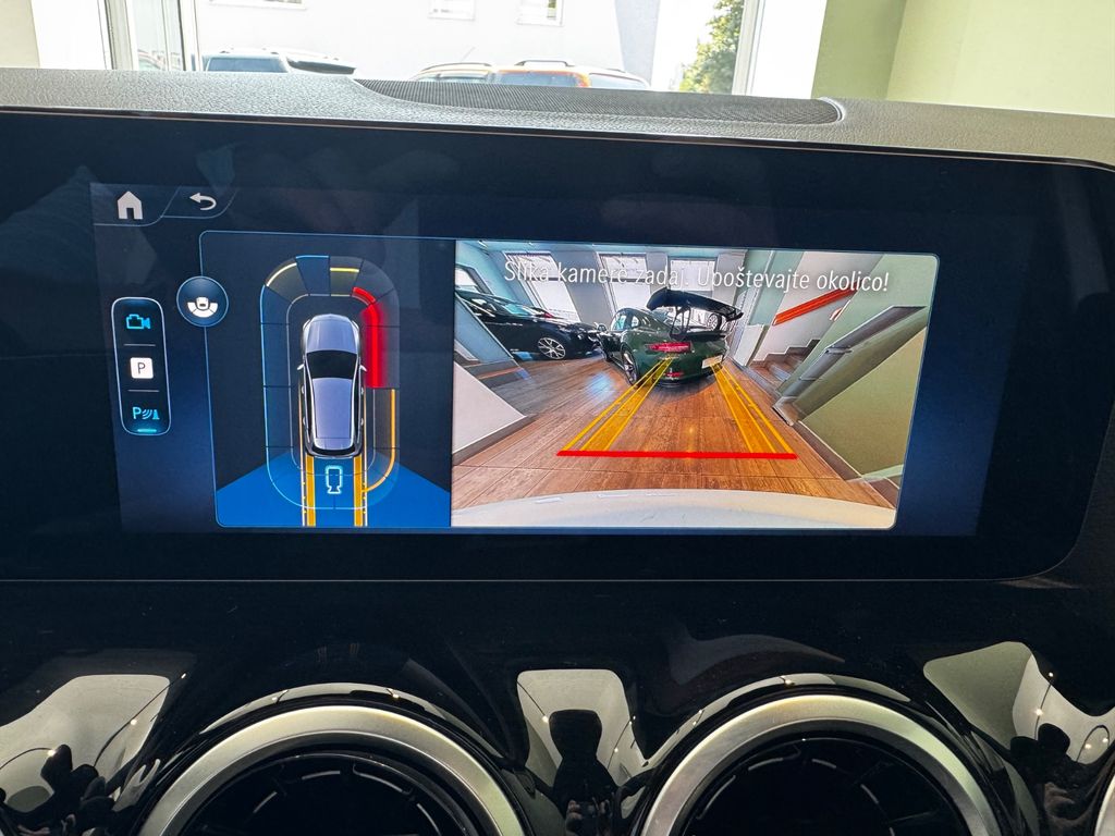 Mercedes-Benz B 220 2024