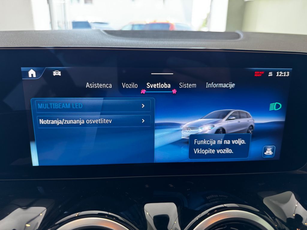 Mercedes-Benz B 220 2024