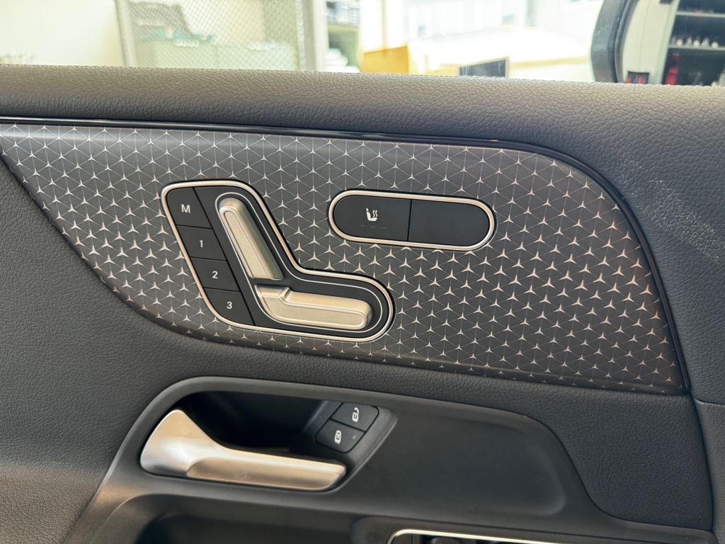 Mercedes-Benz B 220 2024