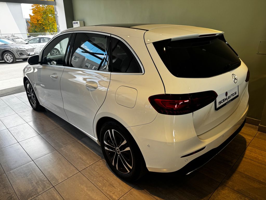 Mercedes-Benz B 220 2024