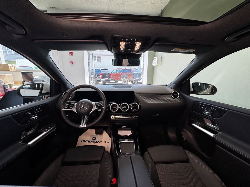 Mercedes-Benz B 220 2024