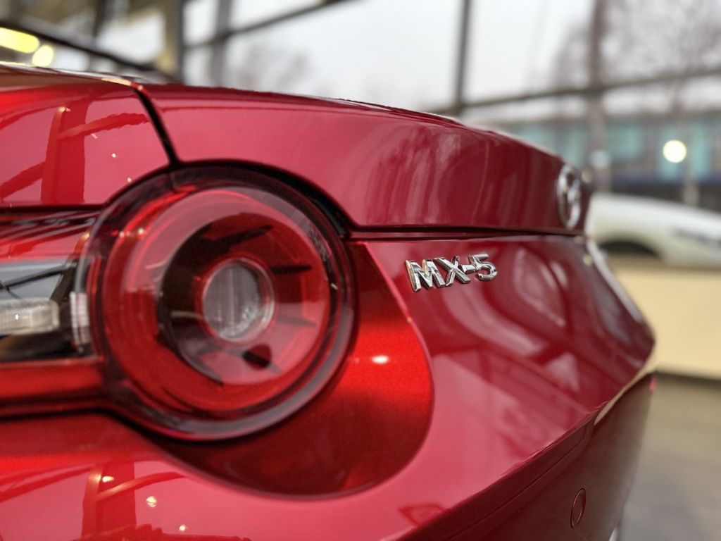 Mazda MX-5 2025