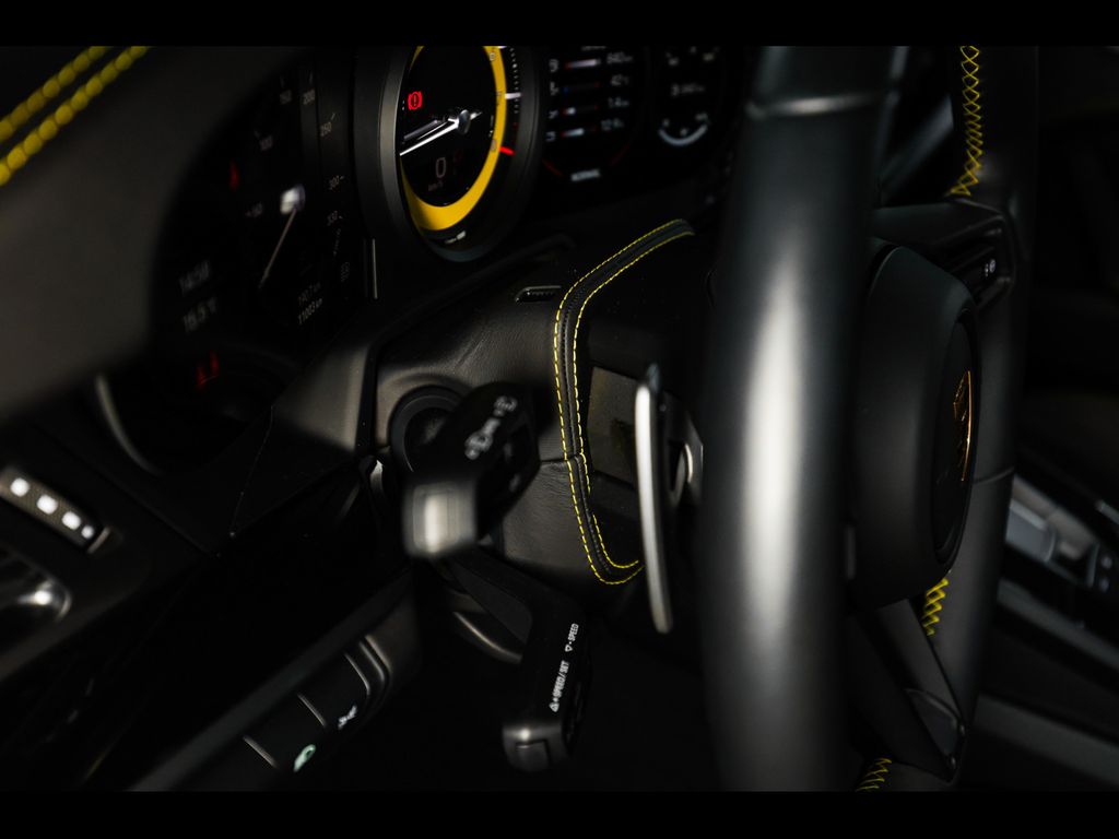 Porsche 911 2023