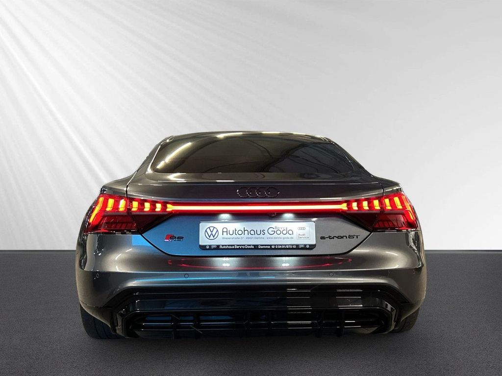 Audi RS e-tron GT 2022