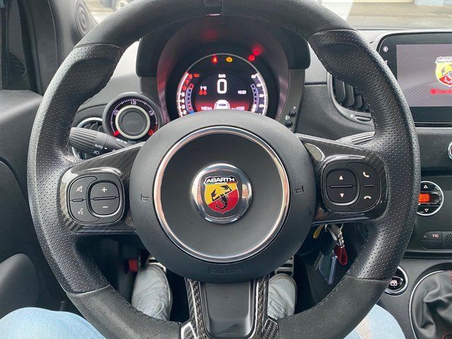 Abarth 695 2022