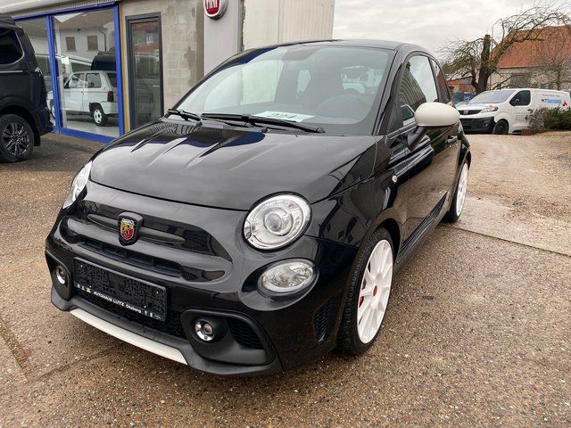 Abarth 695 2022