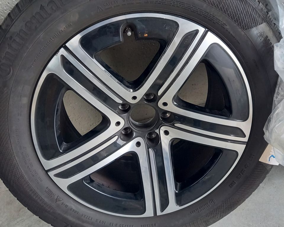 Mercedes-Benz GLC 300 2023