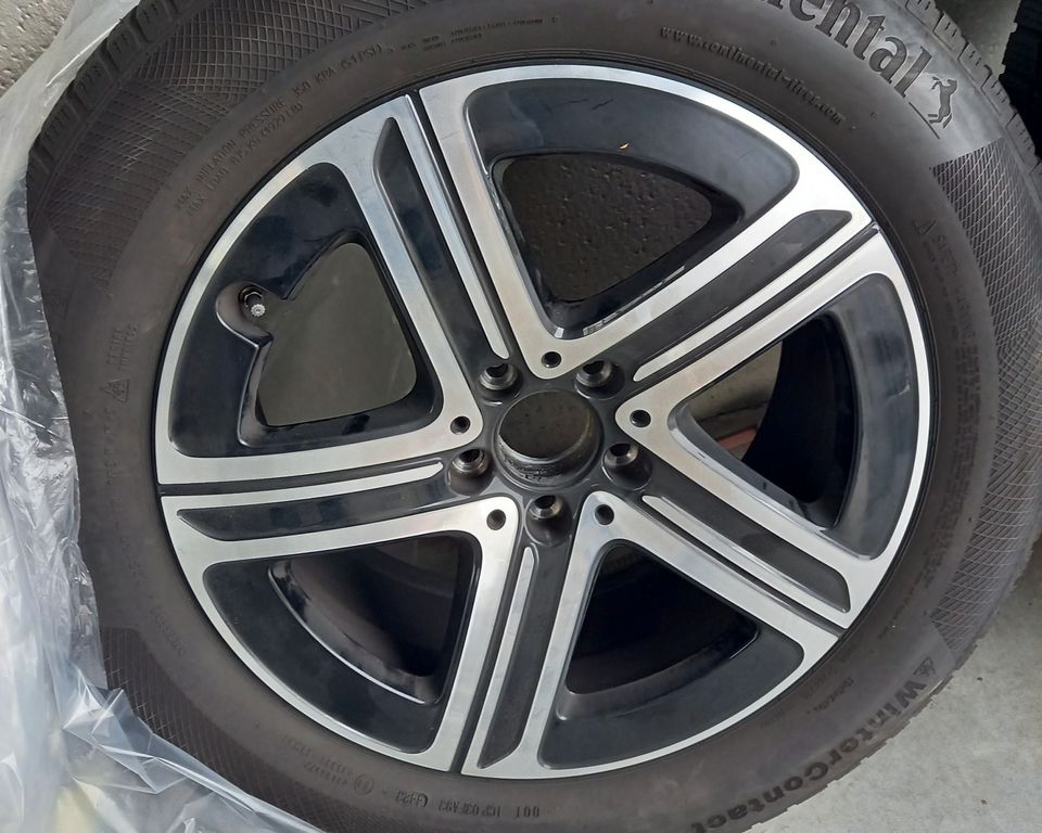 Mercedes-Benz GLC 300 2023