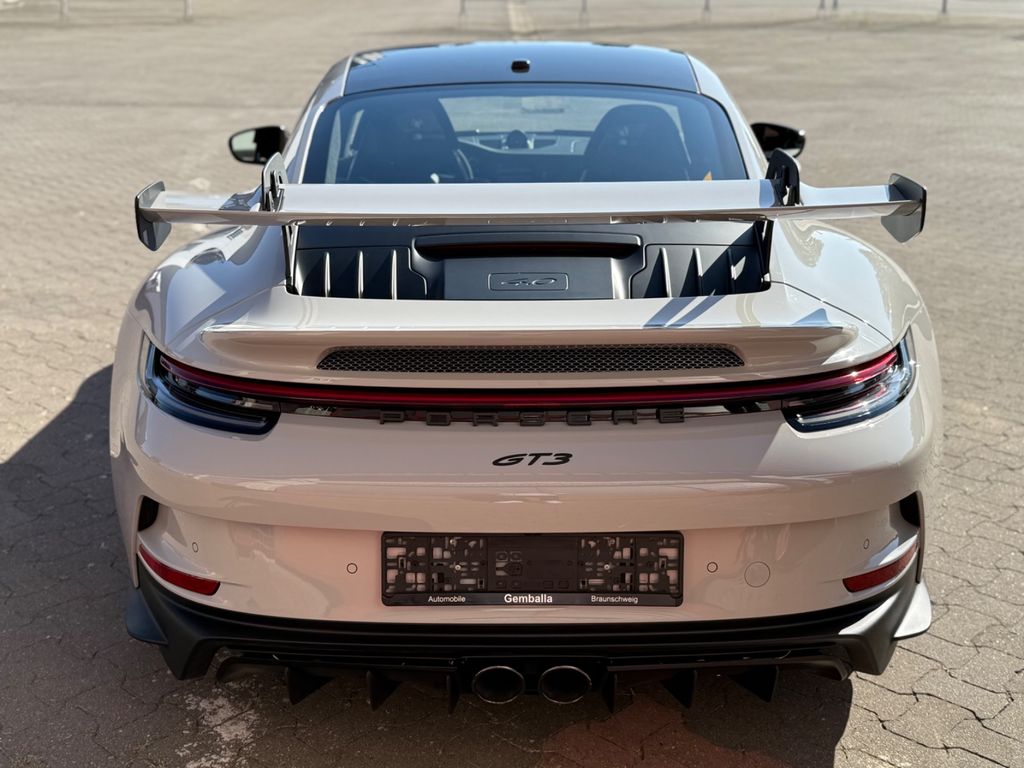 Porsche 992 2025