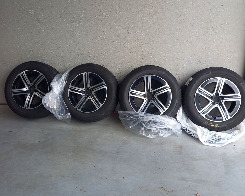 Mercedes-Benz GLC 300 2023