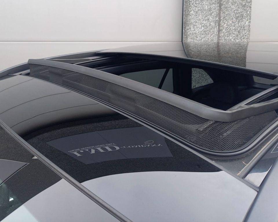 Mercedes-Benz GLC 300 2023