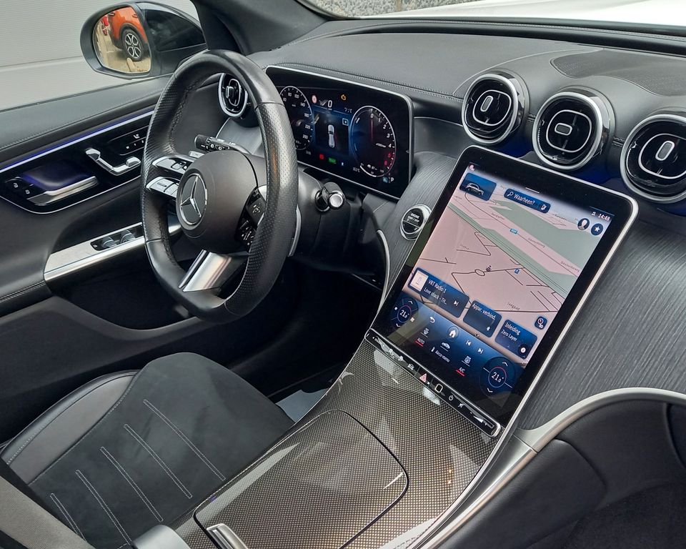 Mercedes-Benz GLC 300 2023