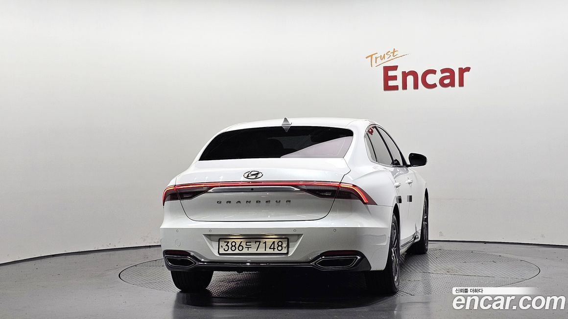 Hyundai Grandeur 2022