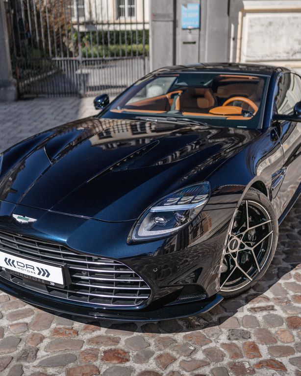 Aston Martin Vanquish 2025