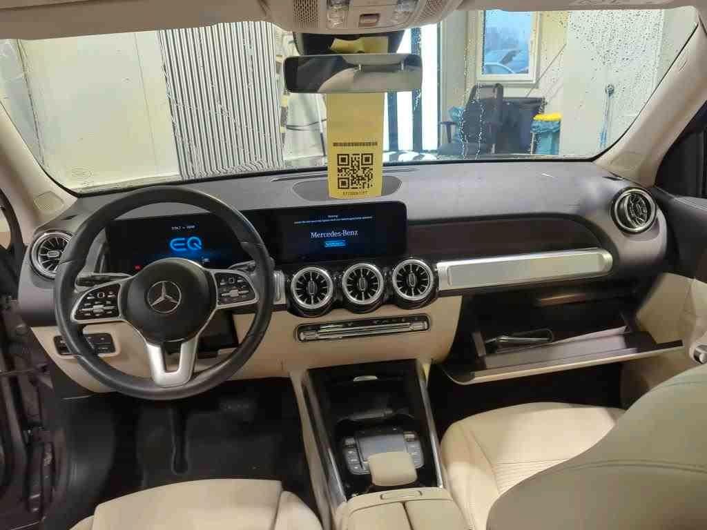 Mercedes-Benz EQB 2022