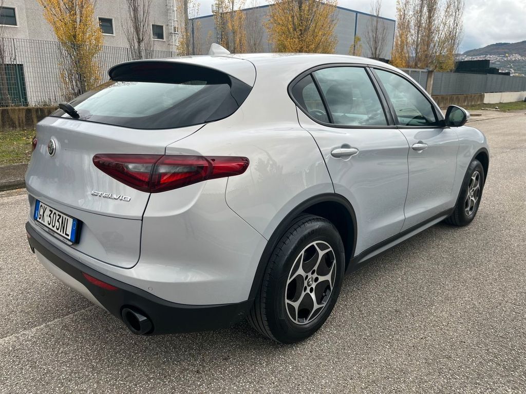 Alfa Romeo Stelvio 2022