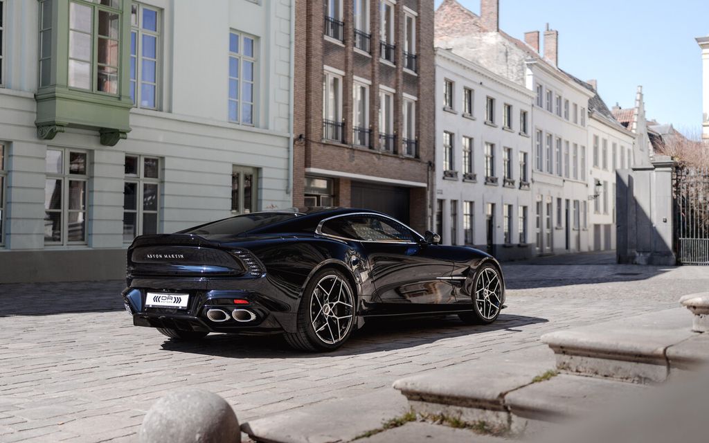 Aston Martin Vanquish 2025