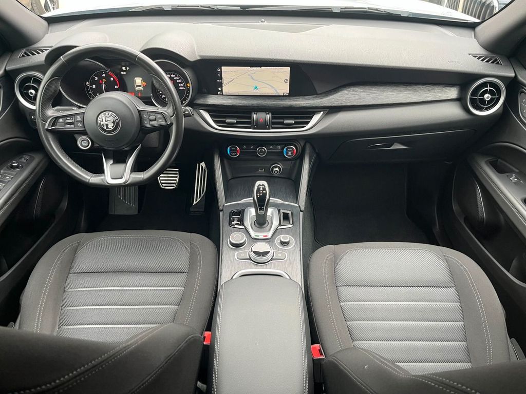 Alfa Romeo Stelvio 2022