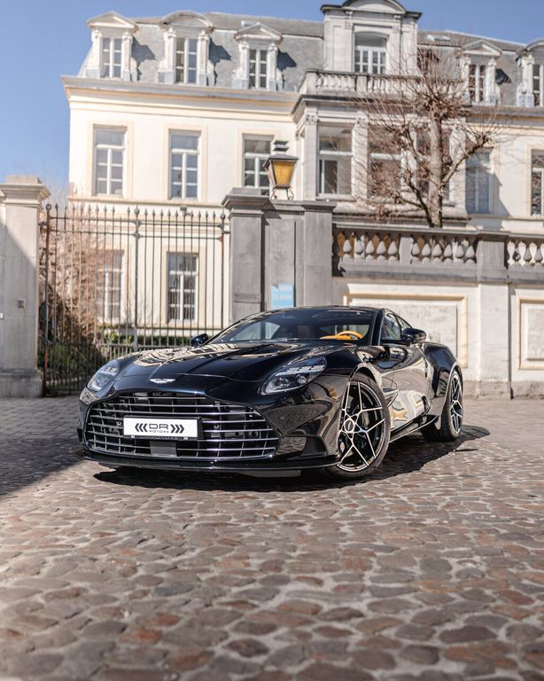 Aston Martin Vanquish 2025