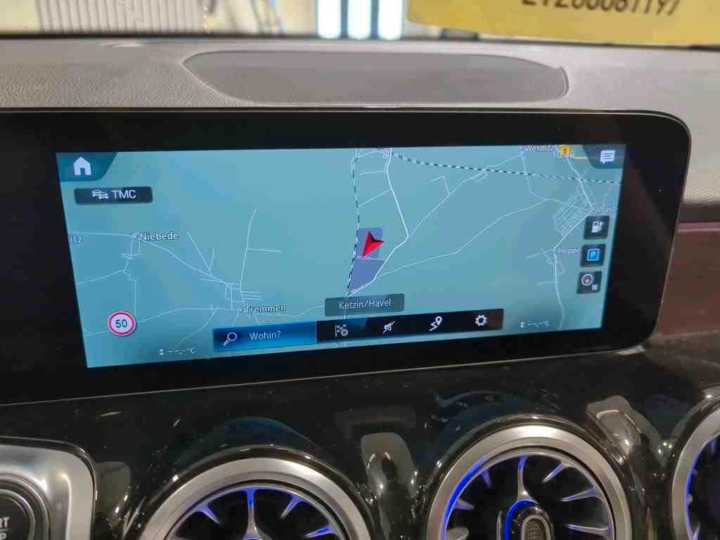 Mercedes-Benz EQB 2022