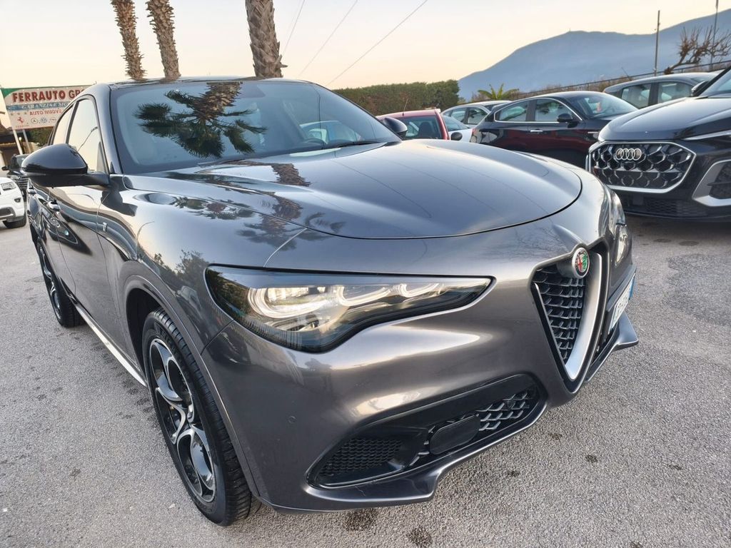 Alfa Romeo Stelvio 2023