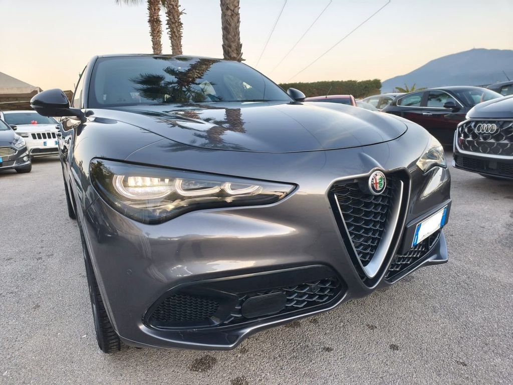 Alfa Romeo Stelvio 2023
