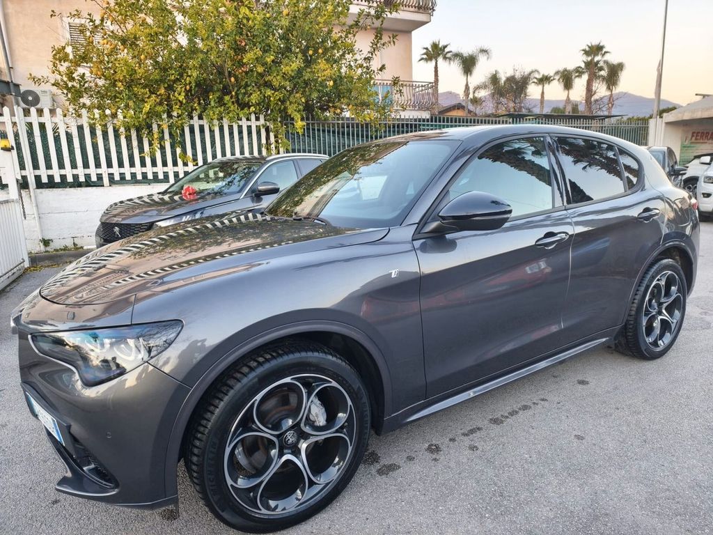 Alfa Romeo Stelvio 2023