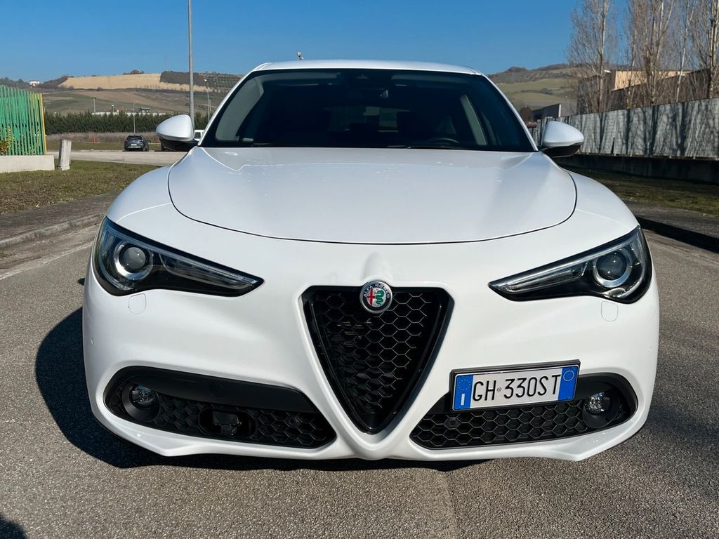 Alfa Romeo Stelvio 2021