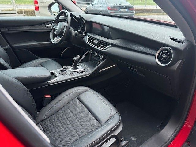 Alfa Romeo Stelvio 2021