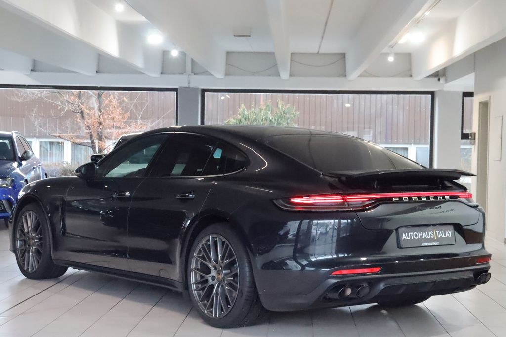 Porsche Panamera 2022
