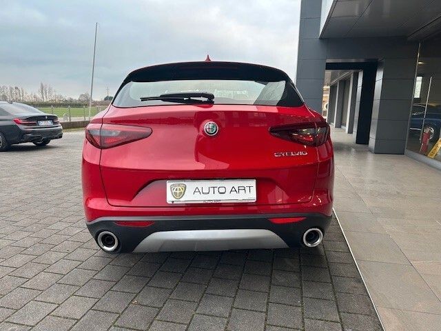Alfa Romeo Stelvio 2021