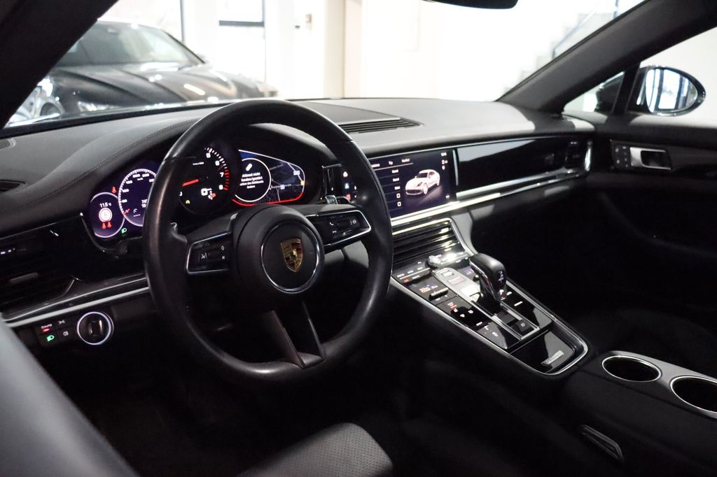 Porsche Panamera 2022
