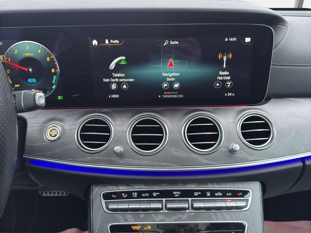 Mercedes-Benz E 300 2023