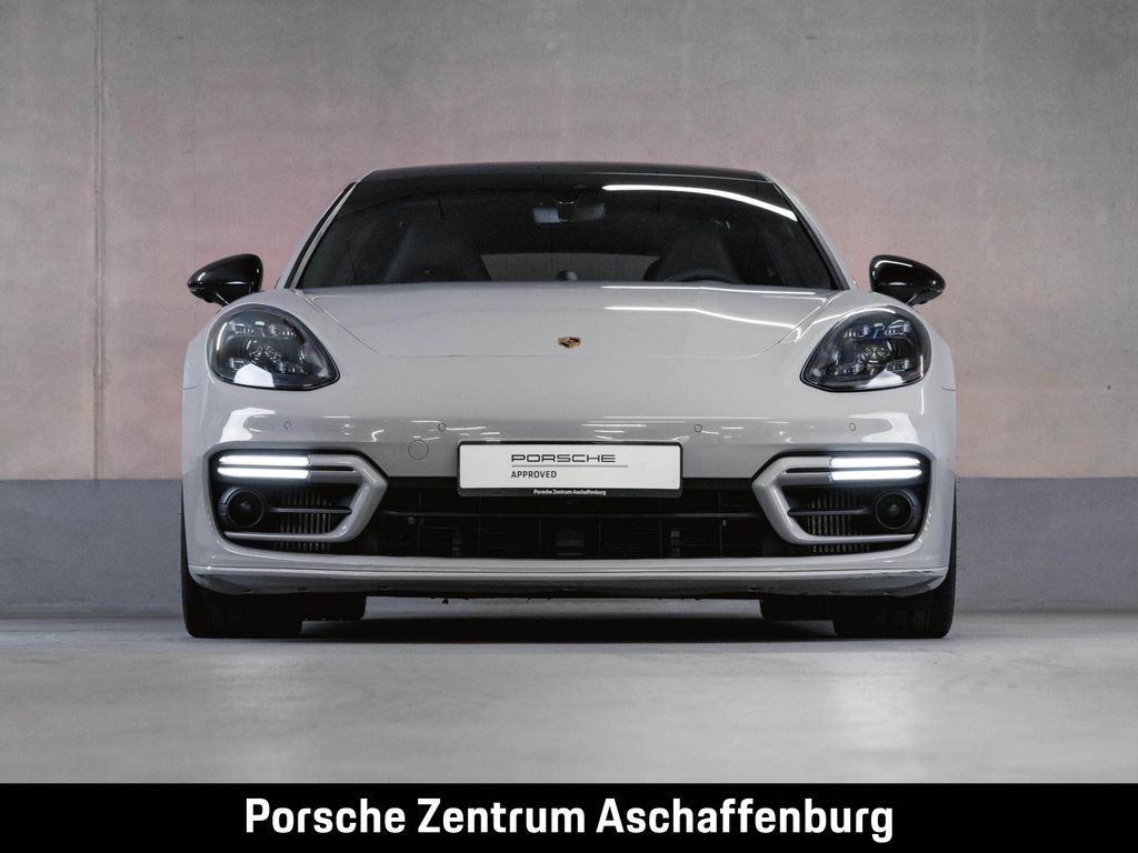 Porsche Panamera 2022