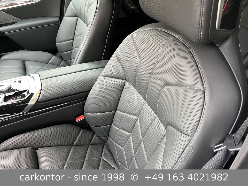 BMW 750 2025