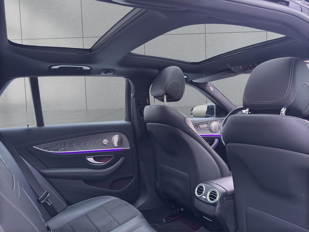 Mercedes-Benz E 300 2023