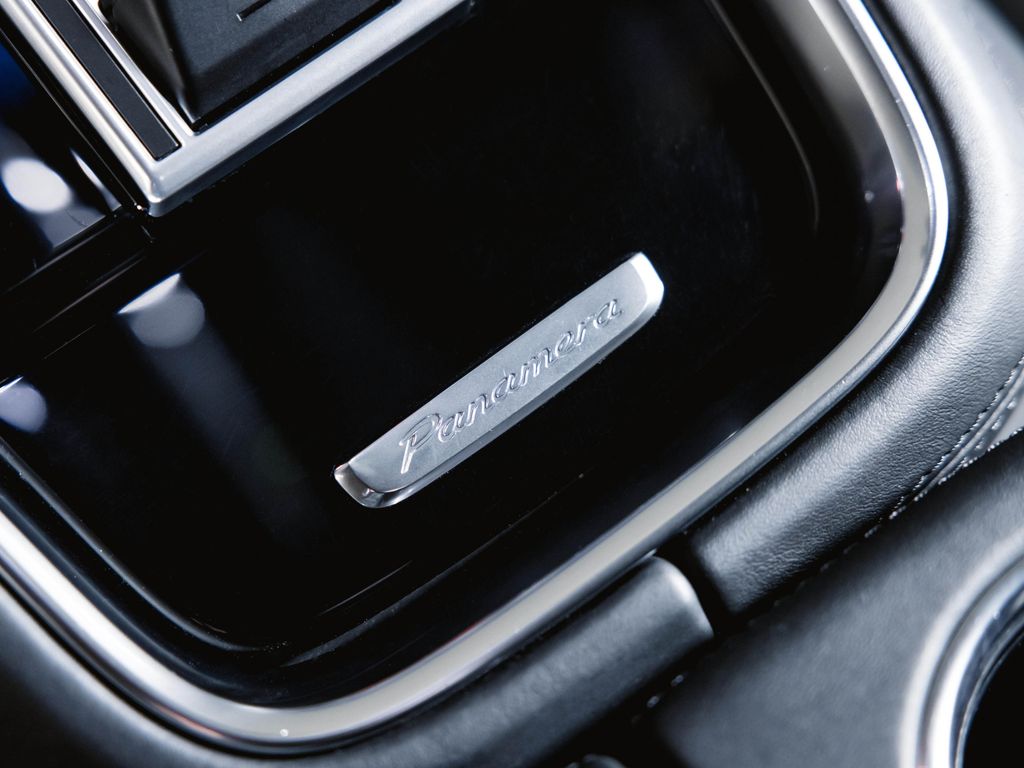 Porsche Panamera 2022